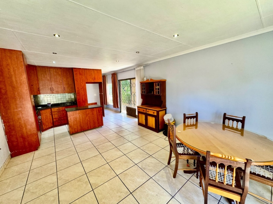 5 Bedroom Property for Sale in Potchefstroom North North West